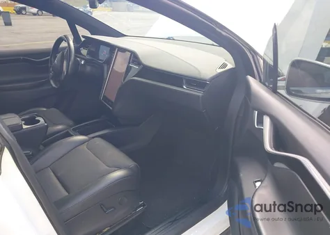 2018 Tesla Model X 100D/75D/P100D z USA, uszkodzony, nr VIN 5YJXCBE23JF114041